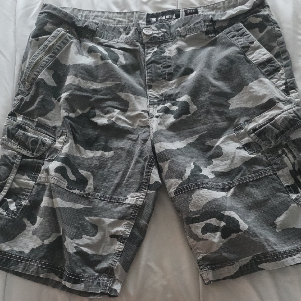 Ecko Unlimited Black and Gray Camo Cargo Shorts